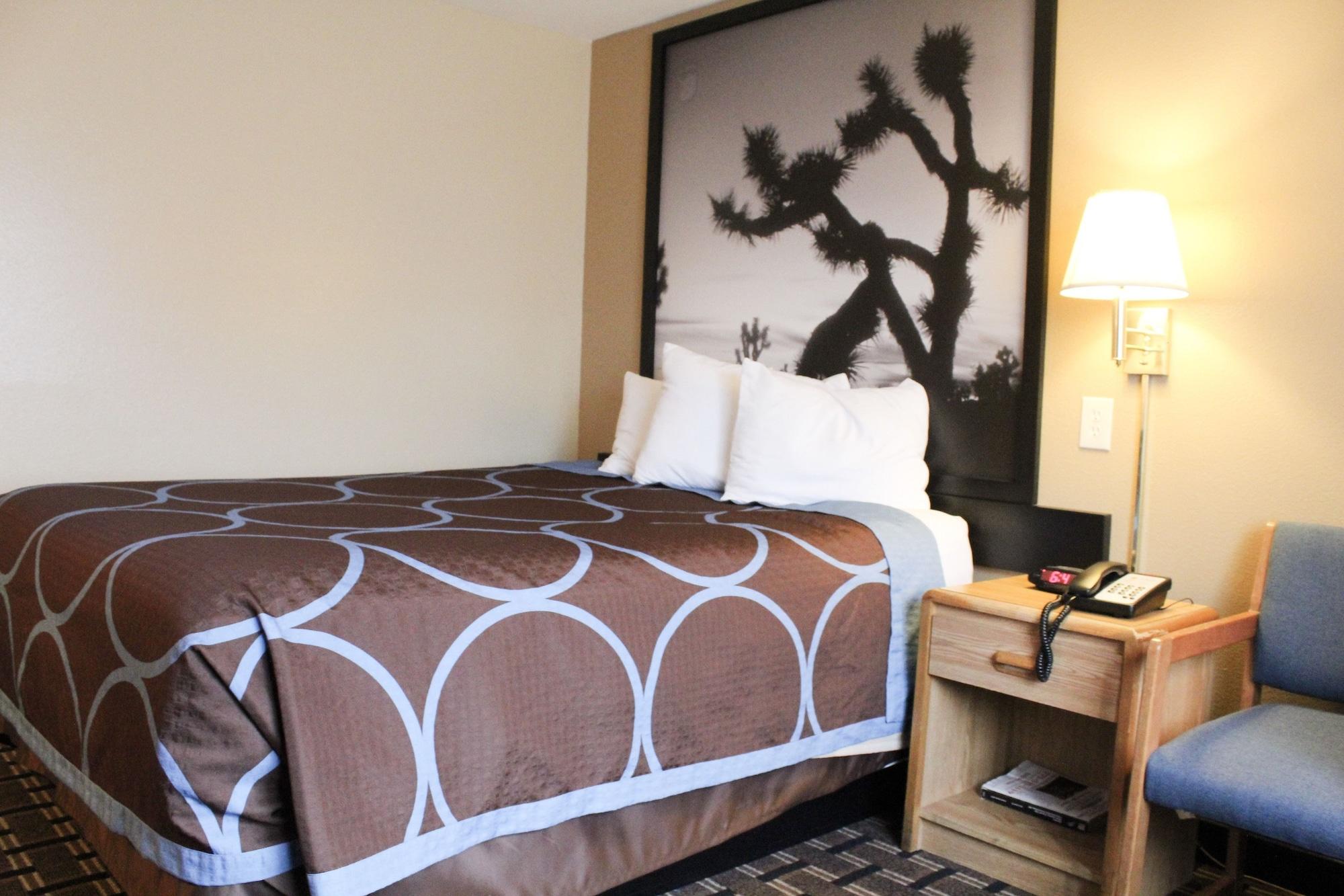 Super 8 By Wyndham Carson City Lake Tahoe Exterior photo