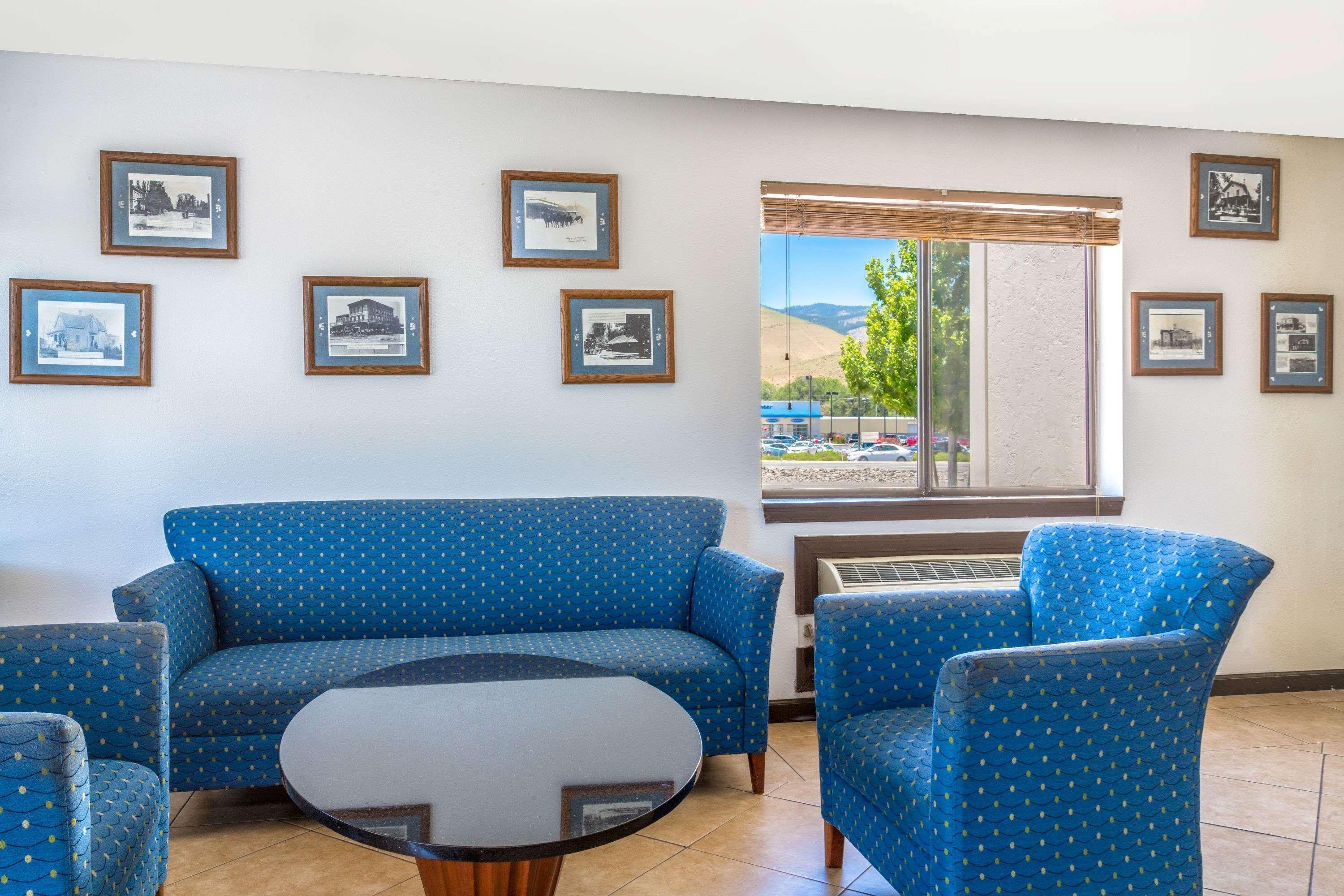 Super 8 By Wyndham Carson City Lake Tahoe Exterior photo